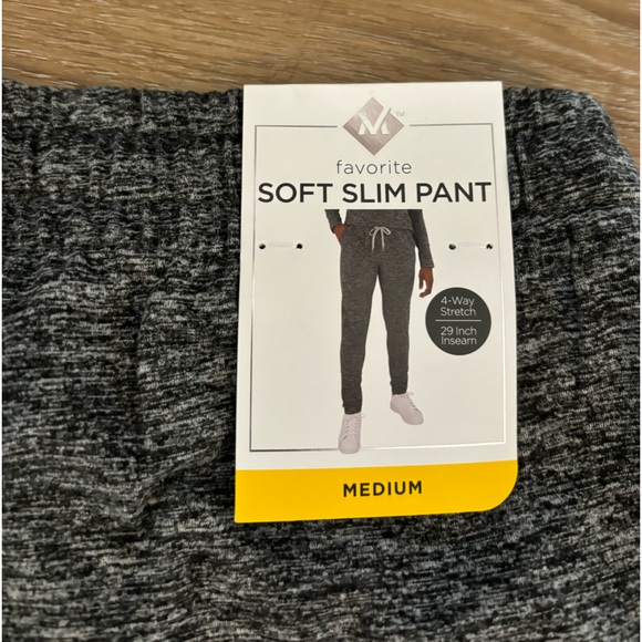 Jogger slim pants - Picture 2 of 3